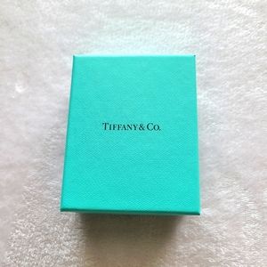 Jewlery gift box ONLY with cushioning, no jewlery